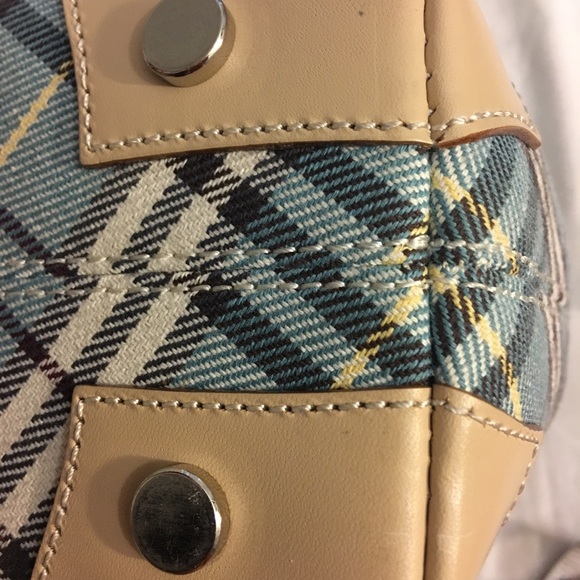 Burberry totes - Picture 5 of 7